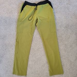 Green BeneFIT Helix Women's Scrub Bottoms, M, Lightly Used